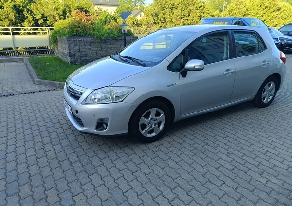 Toyota Auris cena 32000 przebieg: 228000, rok produkcji 2010 z Warszawa małe 631